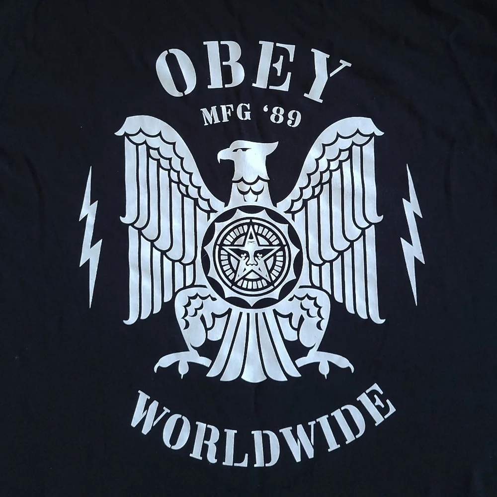 ✨️HP✨️ Obey Worldwide🌎 Graphic Tee👕 - NWOT